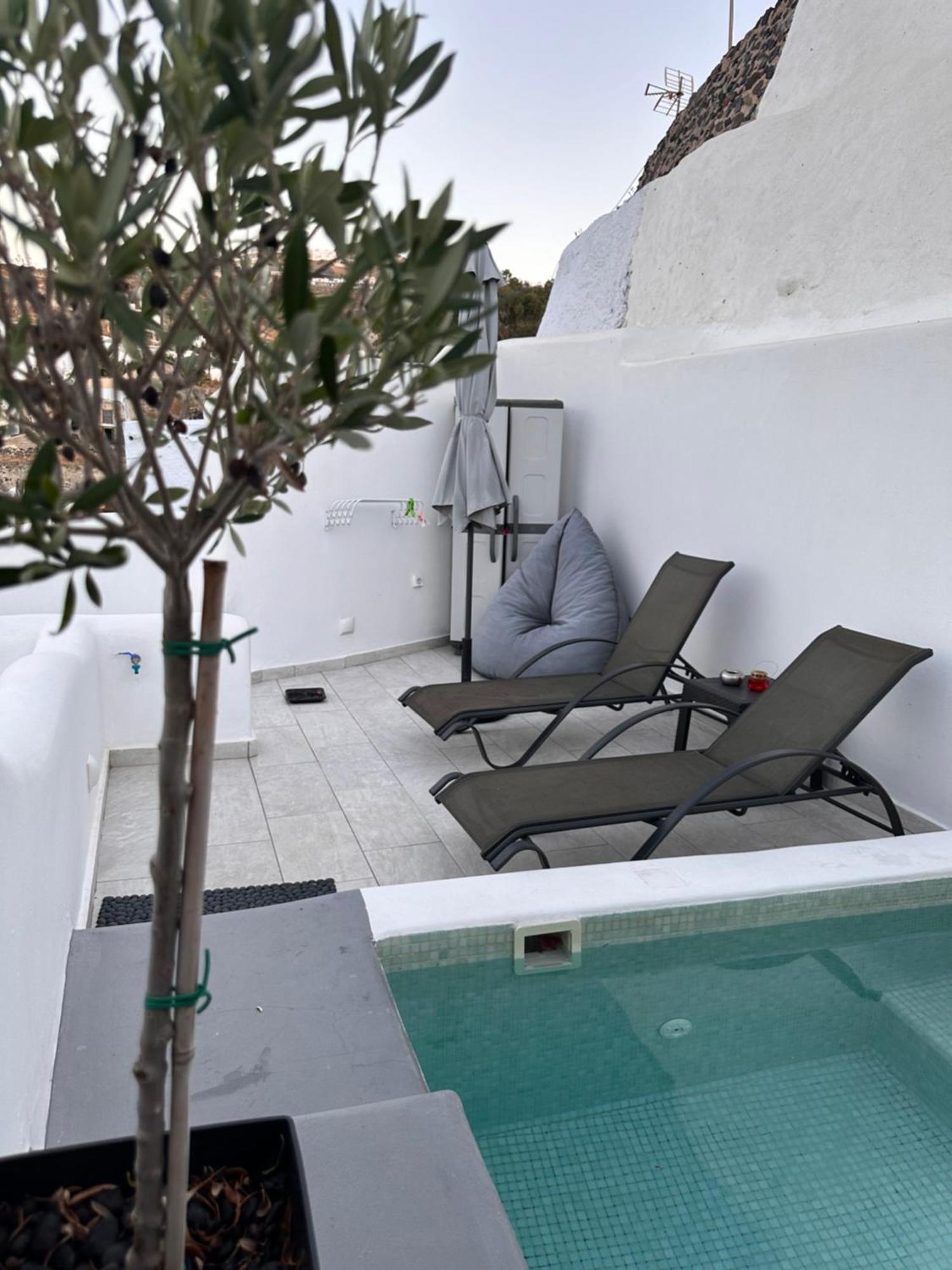 Avenoir 1Bedroom Luxury Cave Villa Vóthon Exteriör bild